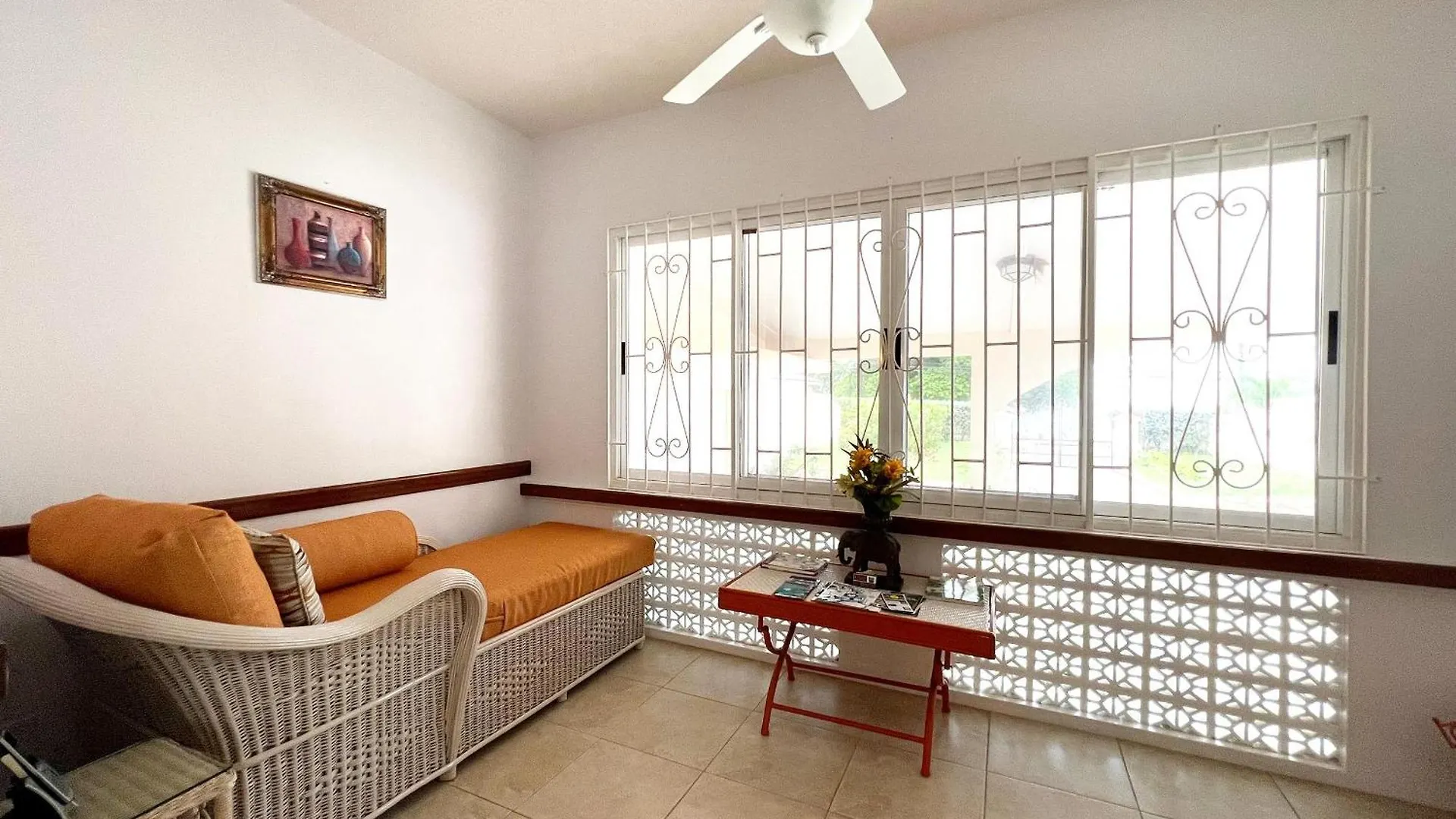 Zenbreak Graceville Beachhouse Saint James 0*,  Barbados
