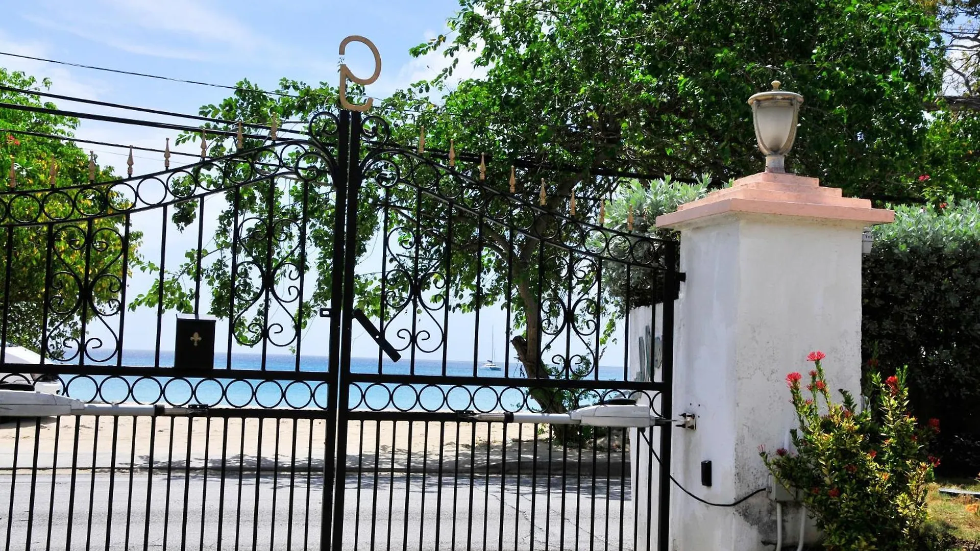 Zenbreak Graceville Beachhouse Saint James 0*,  Barbados